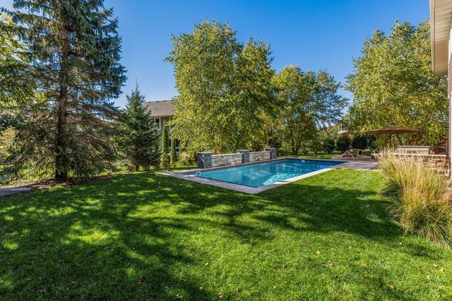 2051 Pinehurst Drive, Chanhassen, MN 55317