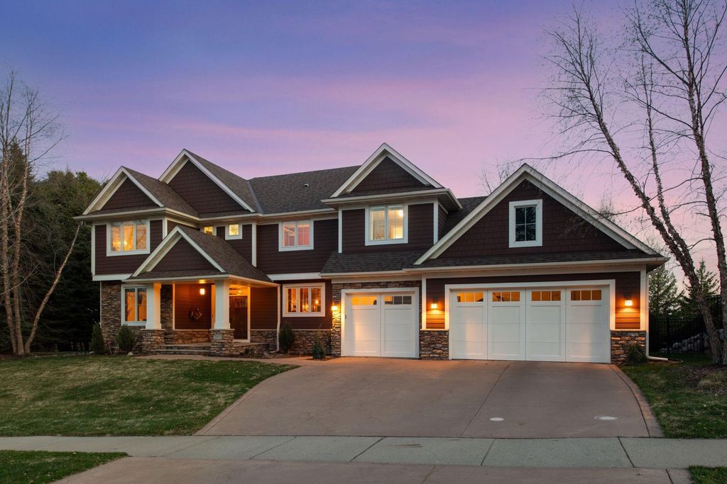 2051 Pinehurst Drive, Chanhassen, MN 55317