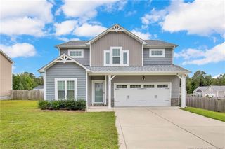120 Ledgebrook Lane, Raeford, NC 28376