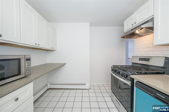 787 Summit Avenue 11, Jersey City, NJ 07307