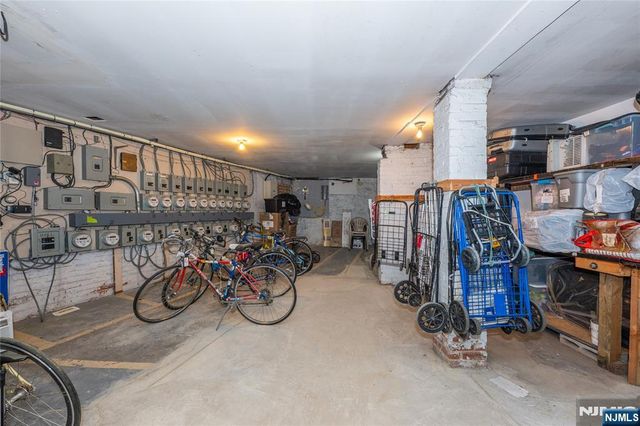 787 Summit Avenue 11, Jersey City, NJ 07307