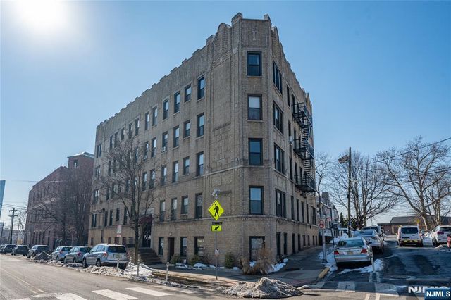 787 Summit Avenue 11, Jersey City, NJ 07307