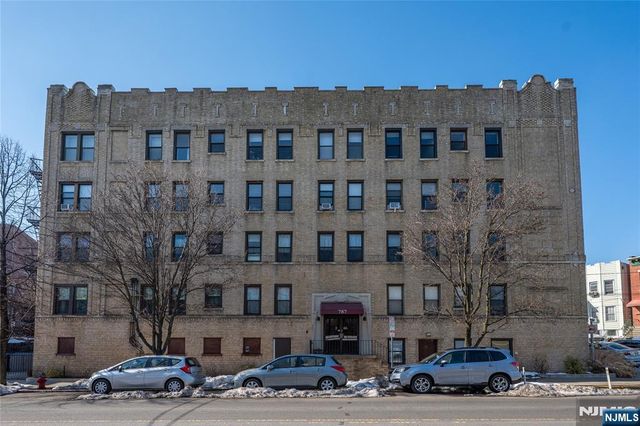 787 Summit Avenue 11, Jersey City, NJ 07307