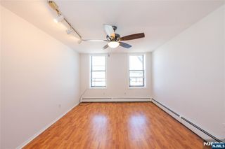 787 Summit Avenue 11, Jersey City, NJ 07307