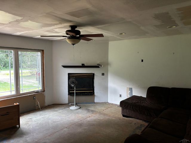 419 E Bradford Road, Midland, MI 48640