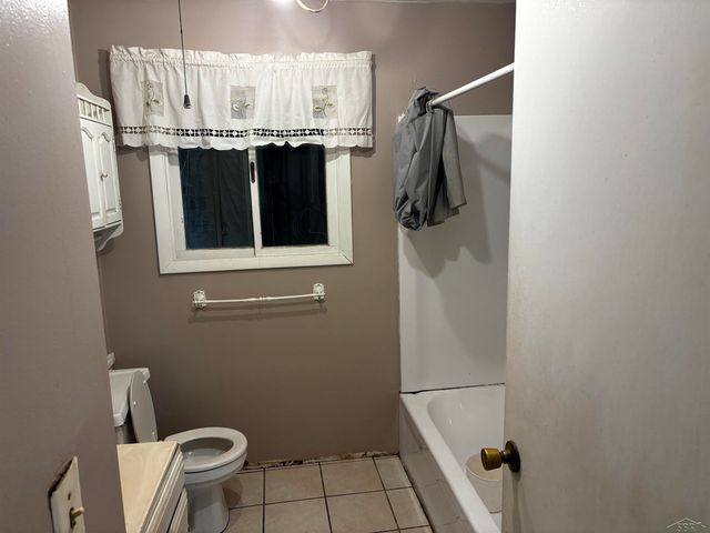 419 E Bradford Road, Midland, MI 48640