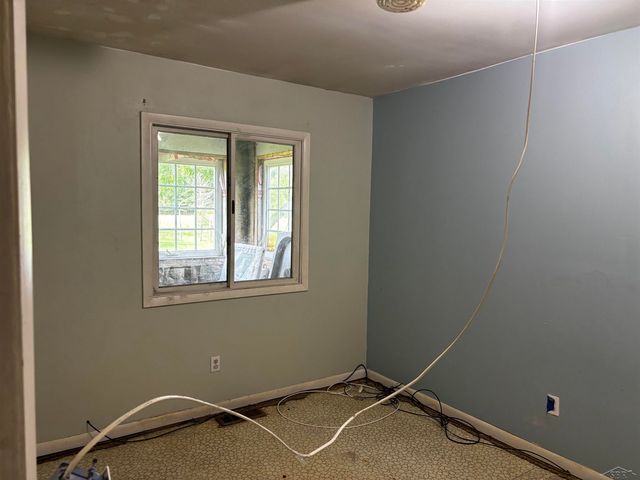 419 E Bradford Road, Midland, MI 48640