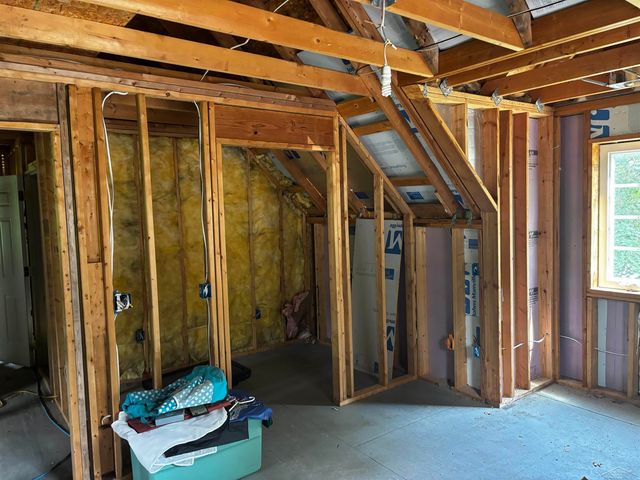 419 E Bradford Road, Midland, MI 48640