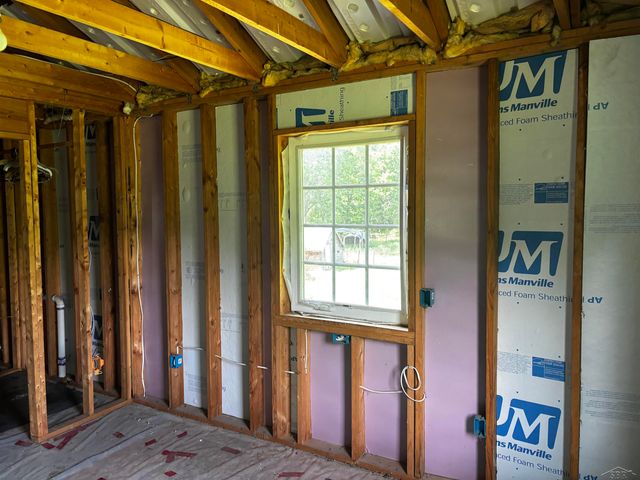 419 E Bradford Road, Midland, MI 48640
