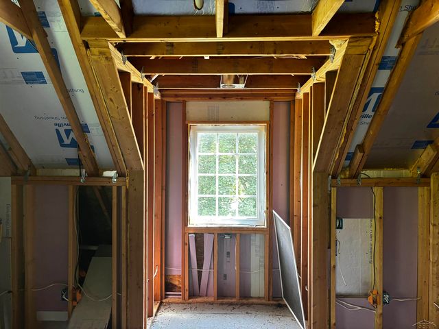 419 E Bradford Road, Midland, MI 48640