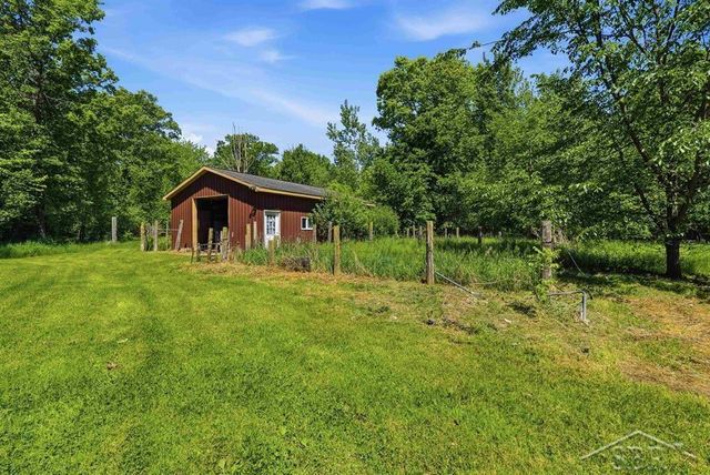 419 E Bradford Road, Midland, MI 48640