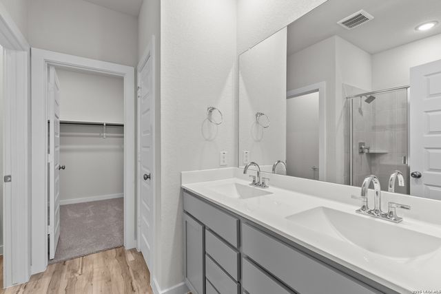 9975 Chavaneaux Lndg, San Antonio, TX 78221