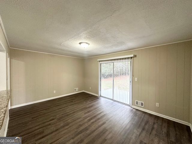 4395 Stonewall Tell Road, College Park, GA 30349