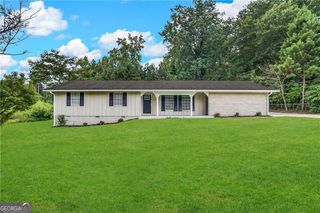 4395 Stonewall Tell Road, College Park, GA 30349