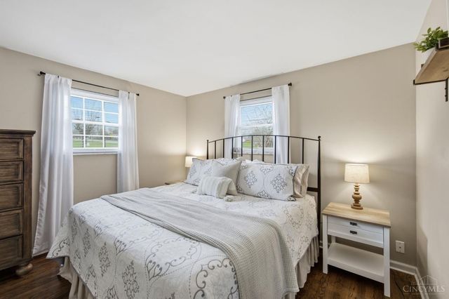 15 Sunny Lane, Hamilton Twp, OH 45065