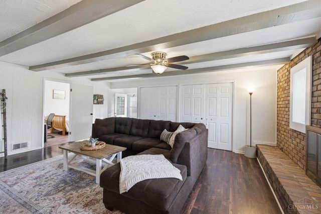 15 Sunny Lane, Hamilton Twp, OH 45065
