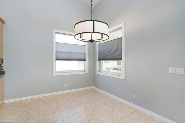 320 Spider Lily LN, Naples, FL 34119