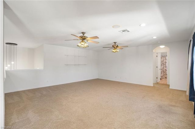 320 Spider Lily LN, Naples, FL 34119