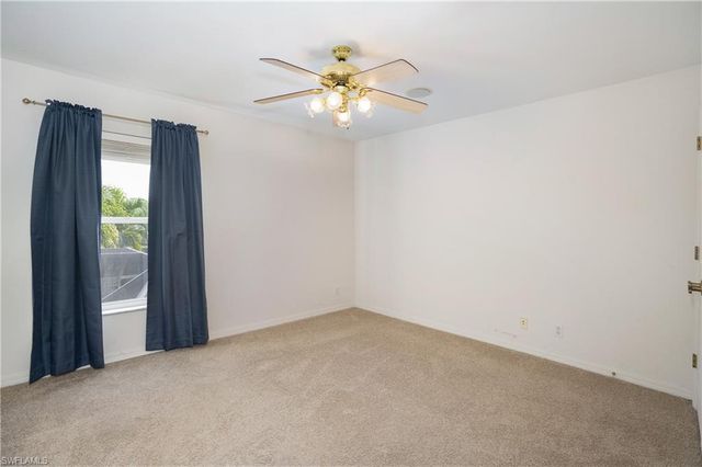 320 Spider Lily LN, Naples, FL 34119