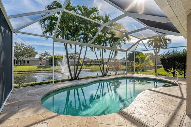 320 Spider Lily LN, Naples, FL 34119