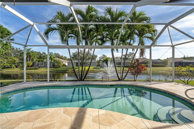 320 Spider Lily LN, Naples, FL 34119