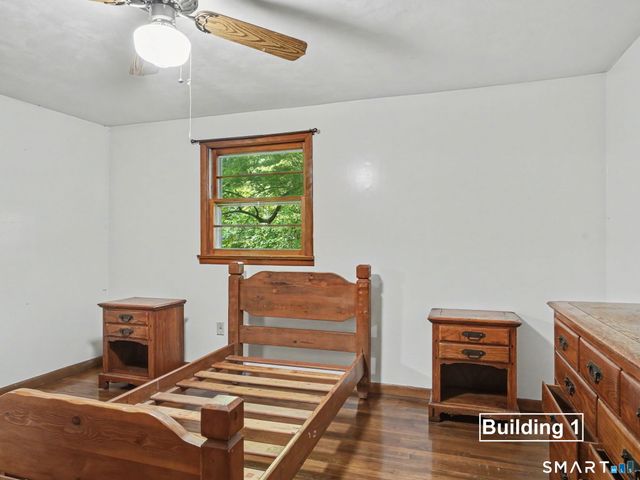 25-35-37 Mills Lane, Easton, CT 06612