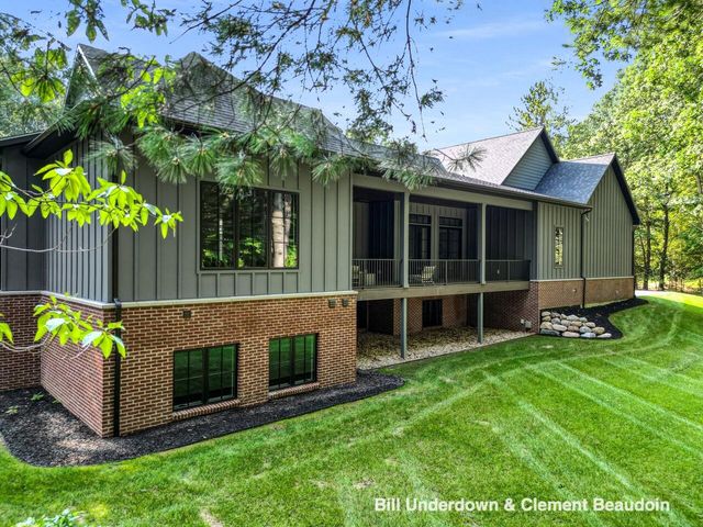 3341 Gaslight Lane, Saugatuck Twp, MI 49453