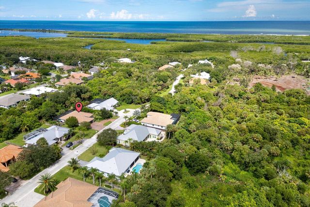8071 SE Windjammer Way, Hobe Sound, FL 33455