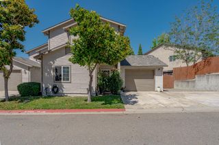 4001 Wimbledon Dr, Diamond Springs, CA 95619