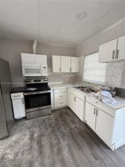 1240 SW 32nd Avenue, Fort Lauderdale, FL 33312
