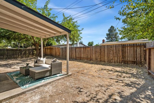 1816 Wildwood Way, Roseville, CA 95661