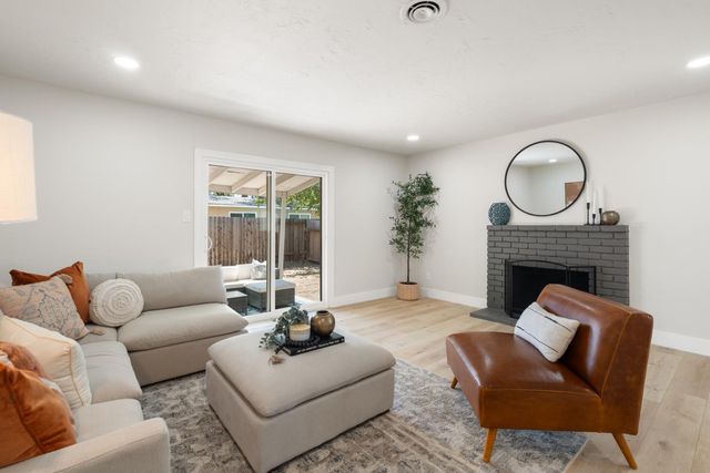 1816 Wildwood Way, Roseville, CA 95661