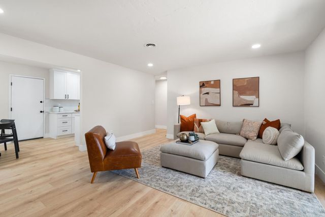 1816 Wildwood Way, Roseville, CA 95661