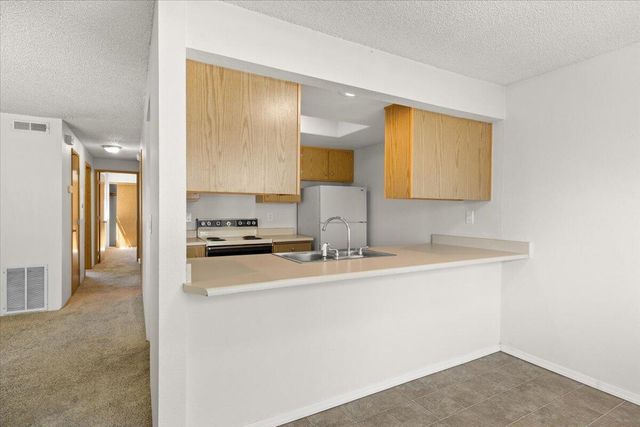 2101 Poplar Drive 69, Medford, OR 97504