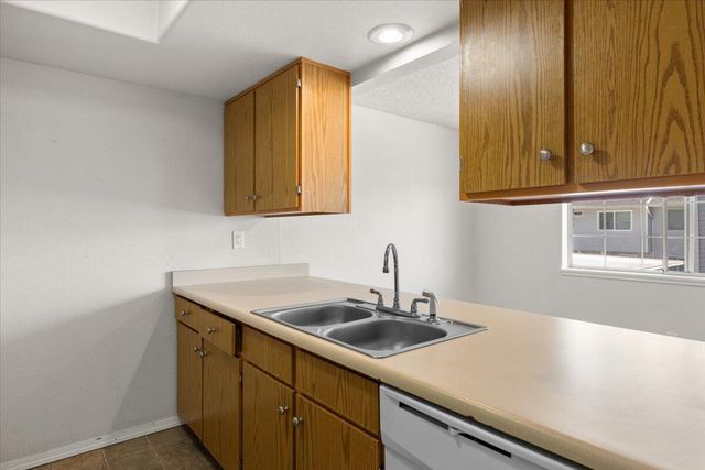 2101 Poplar Drive 69, Medford, OR 97504