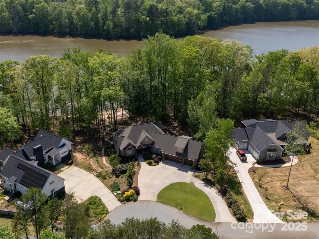 1140 Inlet Pointe Road, Salisbury, NC 28146