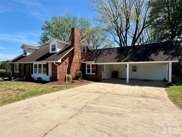 6257 W NC 10 Highway, Hickory, NC 28602