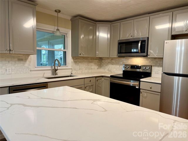 6257 W NC 10 Highway, Hickory, NC 28602