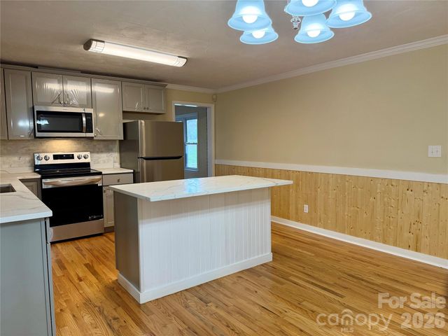 6257 W NC 10 Highway, Hickory, NC 28602