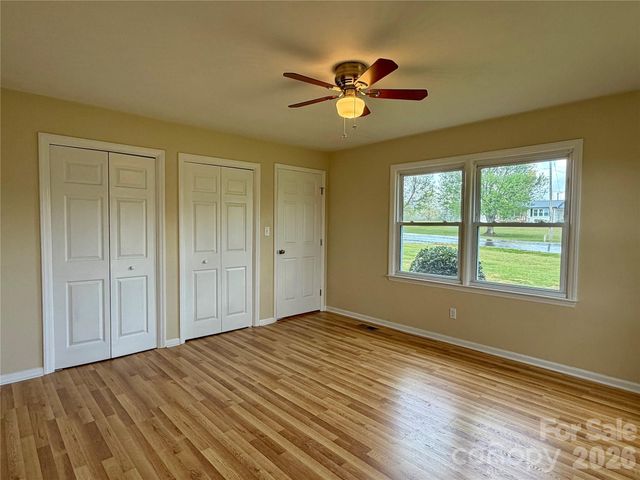 6257 W NC 10 Highway, Hickory, NC 28602