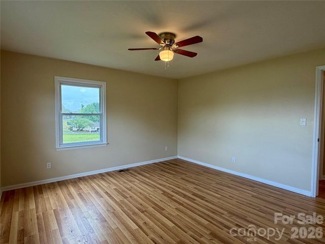 6257 W NC 10 Highway, Hickory, NC 28602