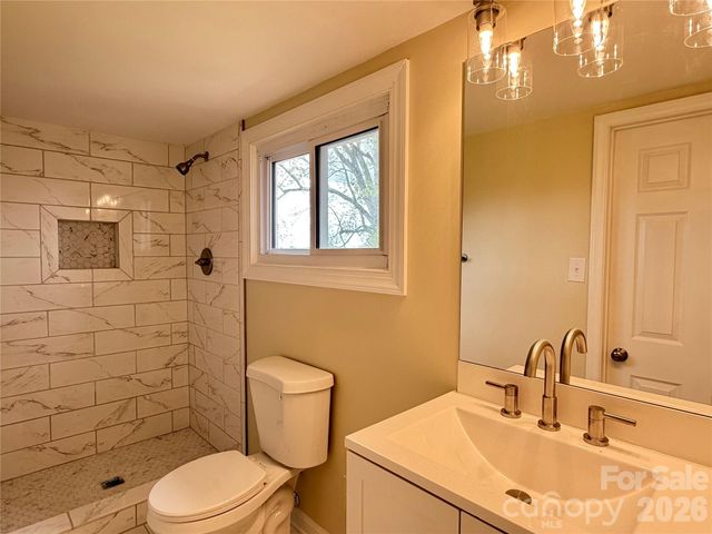 6257 W NC 10 Highway, Hickory, NC 28602