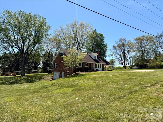 6257 W NC 10 Highway, Hickory, NC 28602