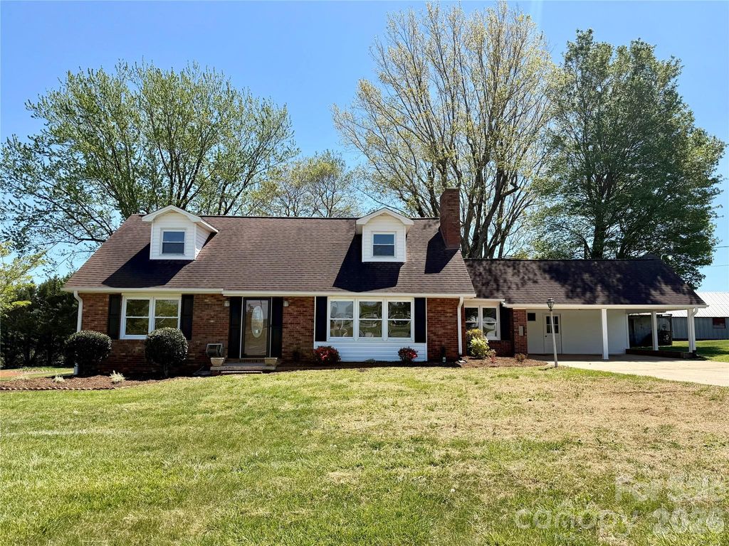 6257 W NC 10 Highway, Hickory, NC 28602