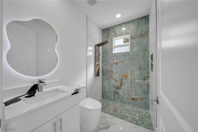 18 W 18th ST, Lehigh Acres, FL 33972