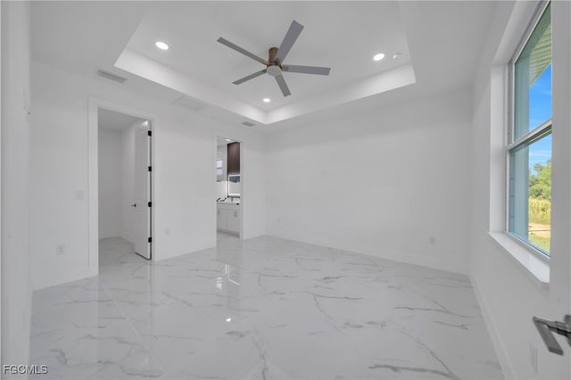 18 W 18th ST, Lehigh Acres, FL 33972