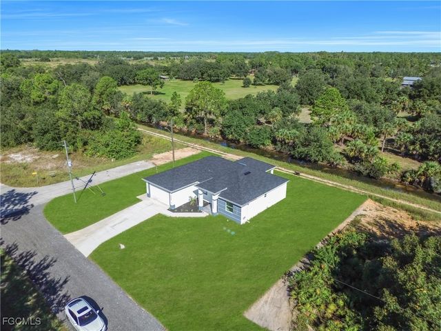 18 W 18th ST, Lehigh Acres, FL 33972