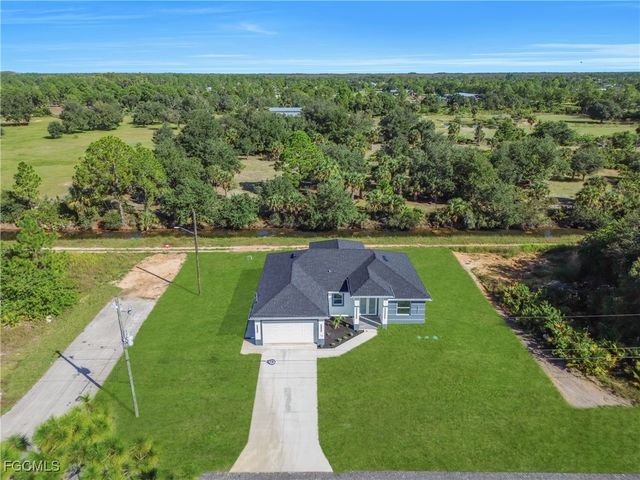 18 W 18th ST, Lehigh Acres, FL 33972