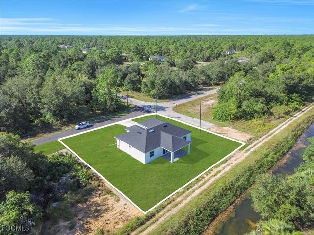 18 W 18th ST, Lehigh Acres, FL 33972