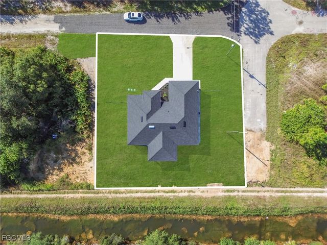 18 W 18th ST, Lehigh Acres, FL 33972